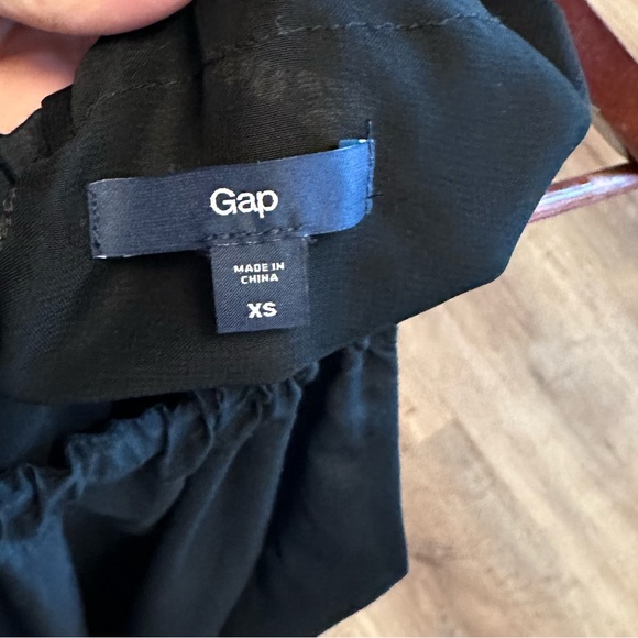 🚺 GAP silk blend black halter dress with cream chevron pattern - Picture 10 of 13